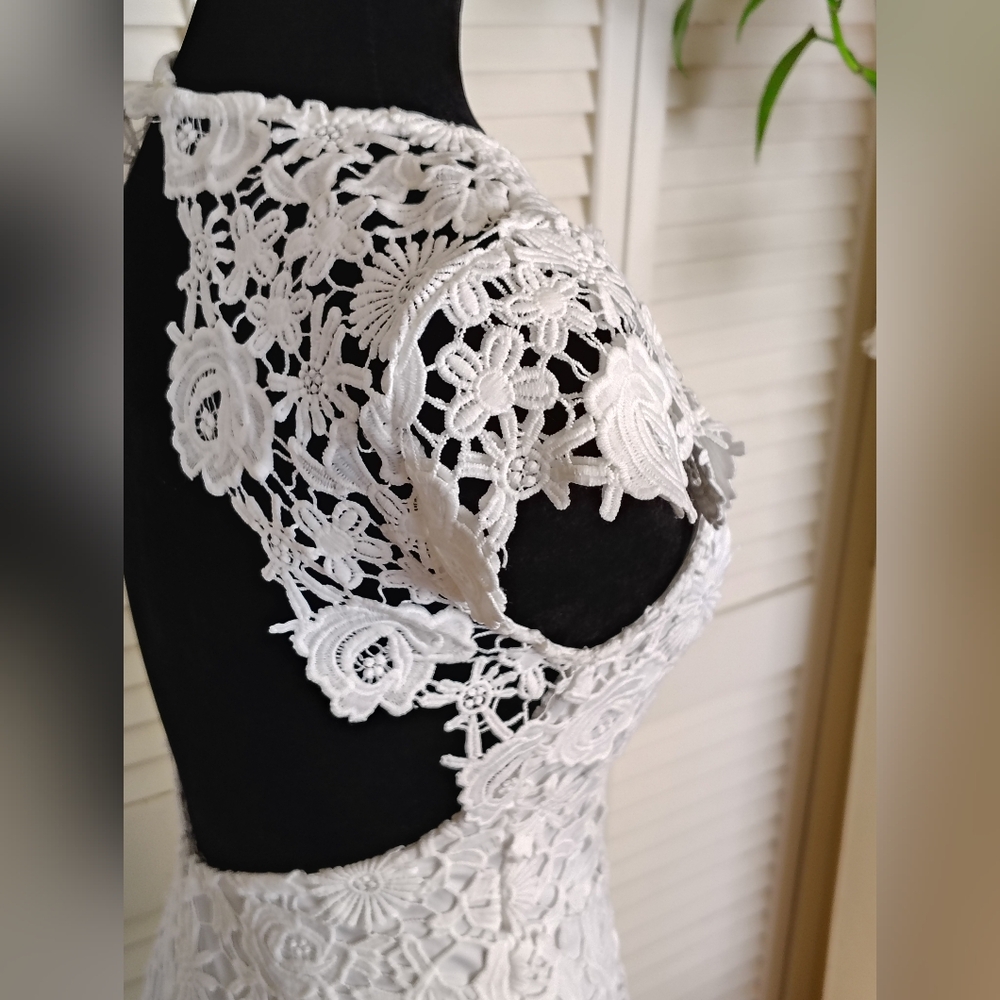 Lulus White Floral Lace Mini Dress Size XS – Like New - Picture 6 of 15